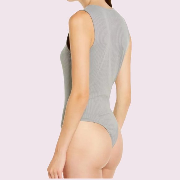 LOVE FIRE V-Neck Bodysuit Size Small 4-6 Women's Gray Metal Notch Ribbed Top - Picture 5 of 7